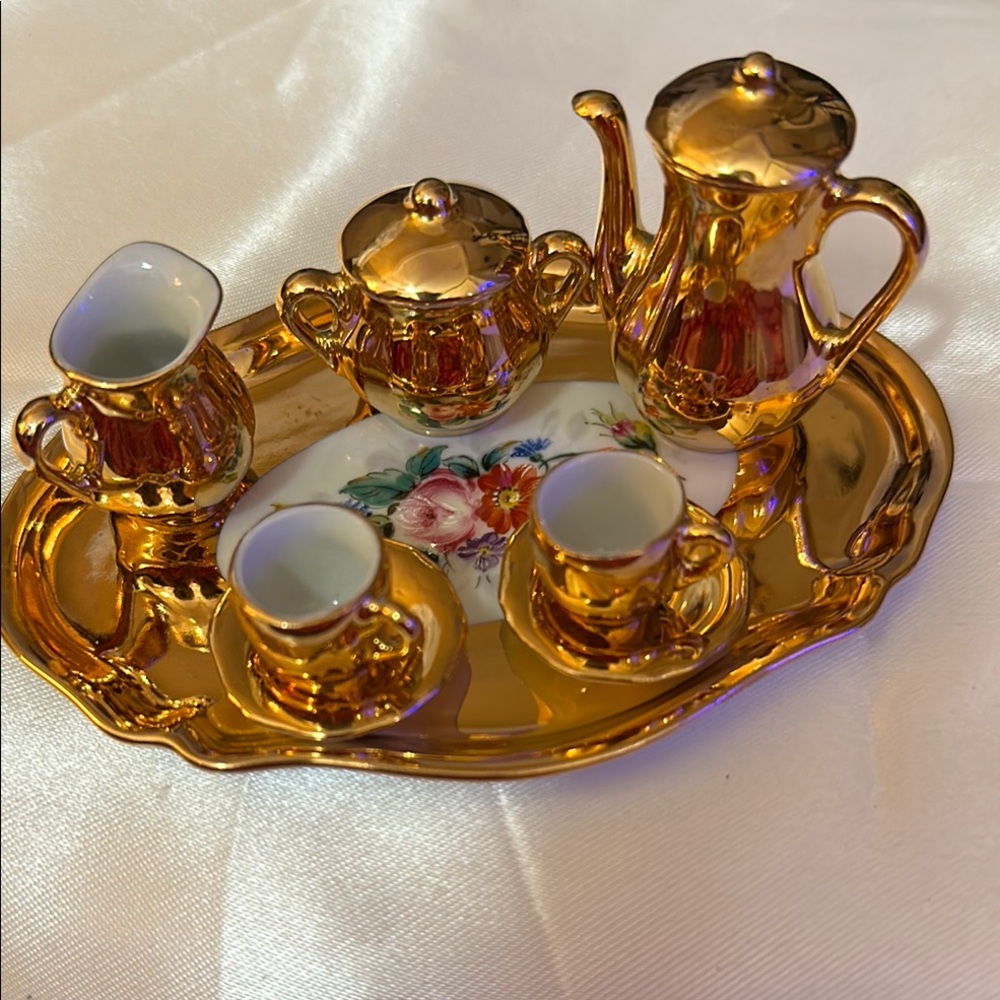 Limoges Porcelain Gold 10 Tea Set with Matching Tray